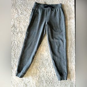 Lululemon scuba high rise relaxed jogger